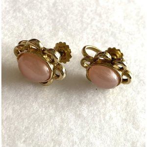 Pink Gold Tone Screw On Vintage Earrings Irridescent Pearlized